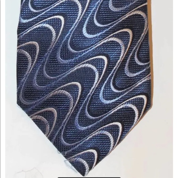Pierre Cardin Men Neck Tie Wavy Asymmetrical 100% Silk Classic Wide - Picture 2 of 9
